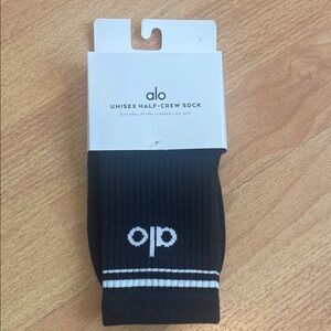 BRAND NEW ALO Yoga Black Half-Crew Athletic Socks
